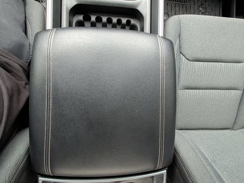 Used 2022 RAM 1500 Big Horn AWD/4WD image 24