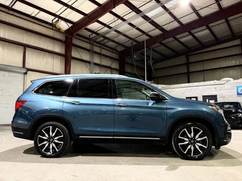 Used 2019 Honda Pilot Touring image 4