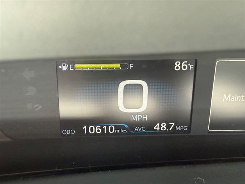 Used 2022 Toyota Prius LE FWD image 8
