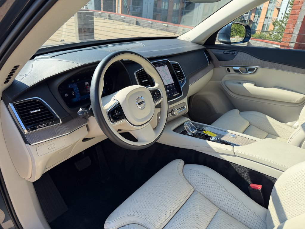 Certified 2024 Volvo XC90 B6 Ultimate AWD/4WD image 10