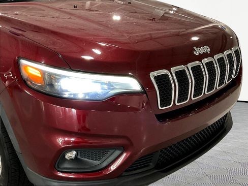 Used 2019 Jeep Cherokee Latitude w/ Popular Appearance Group FWD image 31