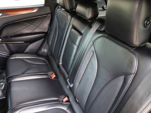 Used 2019 Lincoln MKC Select w/ Select Plus Package image 19