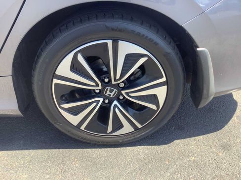Certified 2017 Honda Civic EX-T image 7