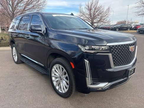 Certified 2022 Cadillac Escalade Luxury image 8