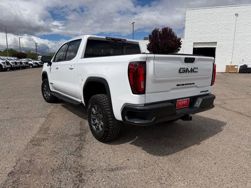 New 2026 GMC Sierra 1500 AT4X w/ LPO, Black Badging Package AWD/4WD image 7