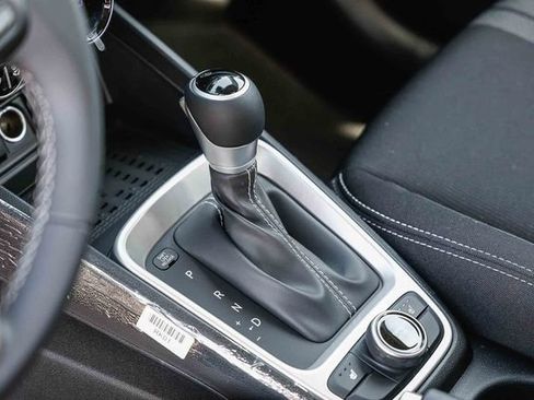 New 2026 Hyundai Venue SEL image 24