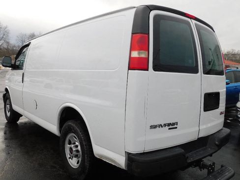 Used 2013 GMC Savana 2500 w/ Power Package image 44