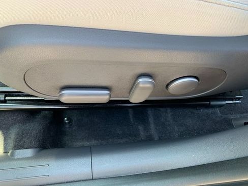 Certified 2025 Hyundai Kona SEL AWD/4WD image 23