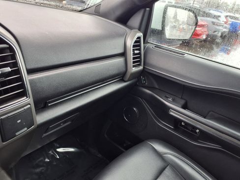 Used 2019 Ford Expedition Max XLT w/ Equipment Group 201A image 19