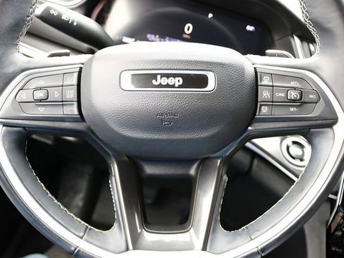 Used 2022 Jeep Grand Cherokee L Laredo w/ Luxury Tech Group I image 21