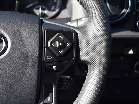 Used 2023 Toyota Tacoma TRD Sport image 14