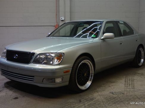 Used 1998 Lexus LS 400 RWD image 2