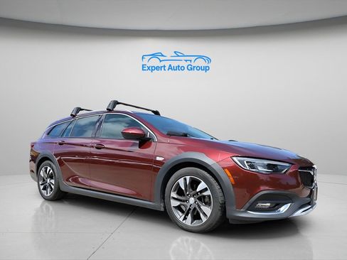 Used 2018 Buick Regal Preferred w/ Sights and Sounds Package AWD/4WD image 5