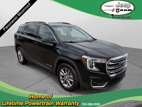Used 2022 GMC Terrain SLT AWD/4WD image 1