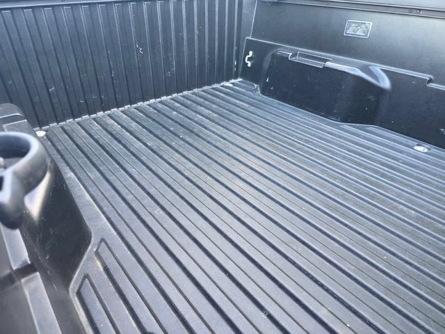 Used 2024 Toyota Tacoma SR5 AWD/4WD image 17