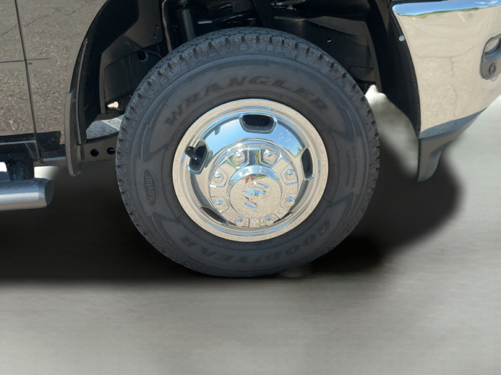 New 2026 RAM 3500 Tradesman AWD/4WD image 32