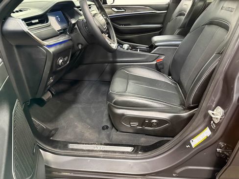 Used 2024 Jeep Grand Cherokee L Overland w/ Trailer Tow Package image 58