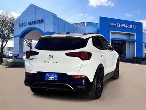 Used 2025 Buick Encore GX Sport Touring w/ Comfort Package image 5