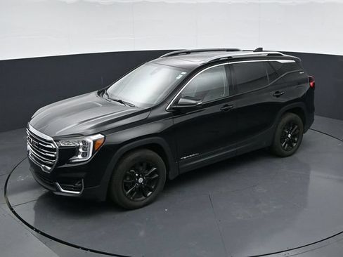Used 2023 GMC Terrain SLT w/ Infotainment Package II AWD/4WD image 32