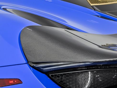 Used 2018 McLaren 720S Luxury RWD image 18