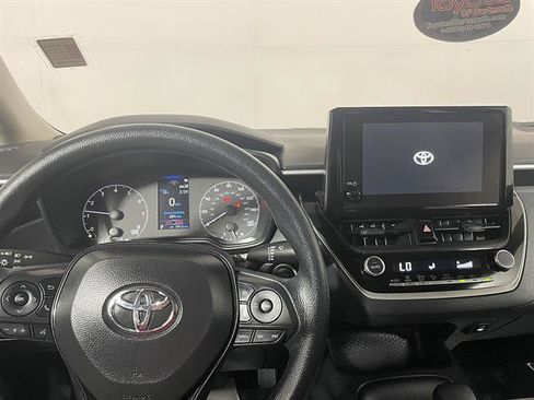 Certified 2025 Toyota Corolla LE FWD image 15