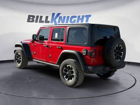 Used 2024 Jeep Wrangler Unlimited Rubicon 4xe image 3