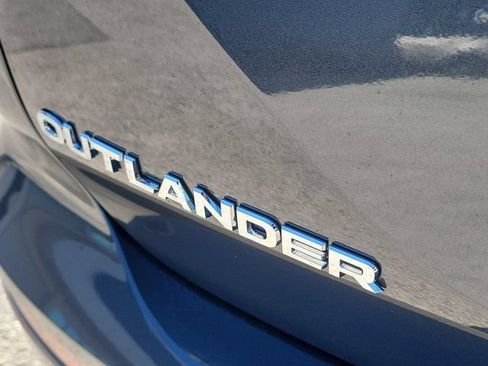 New 2026 Mitsubishi Outlander SEL FWD image 10