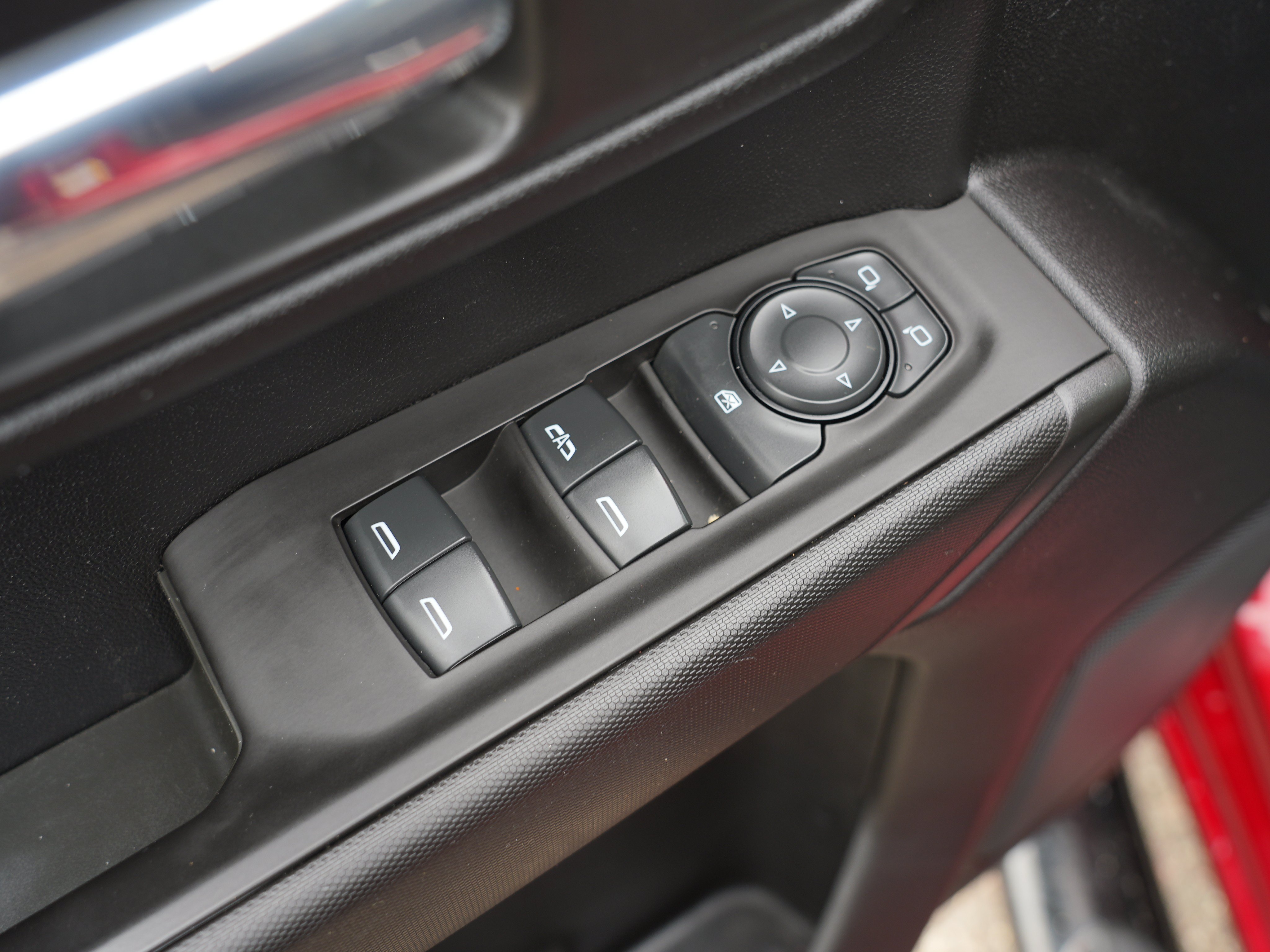 Used 2021 Chevrolet Silverado 1500 Custom Trail Boss AWD/4WD image 17