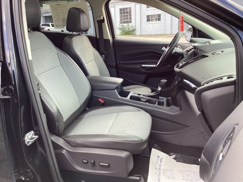 Used 2017 Ford Escape Titanium AWD/4WD image 11