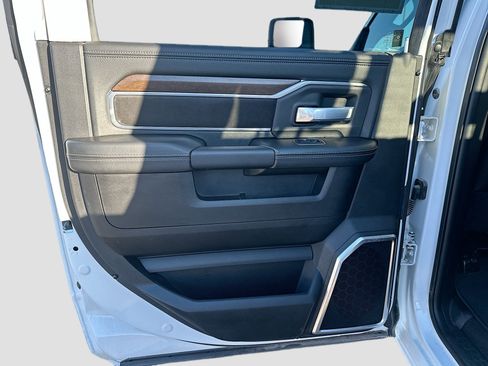 Used 2024 RAM 2500 Laramie image 27