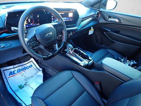 New 2025 Chevrolet Trax RS w/ Driver Confidence Package image 10