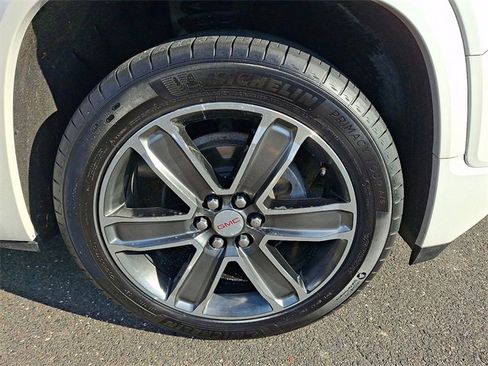 Used 2018 GMC Acadia Denali w/ Technology Package image 8