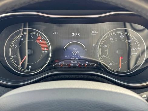 Used 2020 Jeep Cherokee Trailhawk w/ Comfort/Convenience Group AWD/4WD image 29