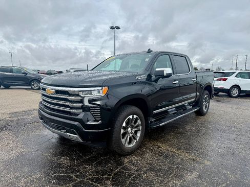 Used 2024 Chevrolet Silverado 1500 High Country w/ Technology Package image 8