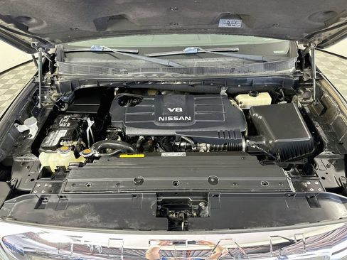 Used 2017 Nissan Titan SL w/ Off-Road Package AWD/4WD image 33