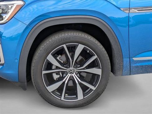 Certified 2024 Volkswagen Atlas Cross Sport SEL Premium R-Line AWD/4WD image 14