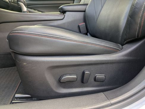Used 2025 Nissan Altima 2.5 SR w/ SR Premium Package AWD/4WD image 14