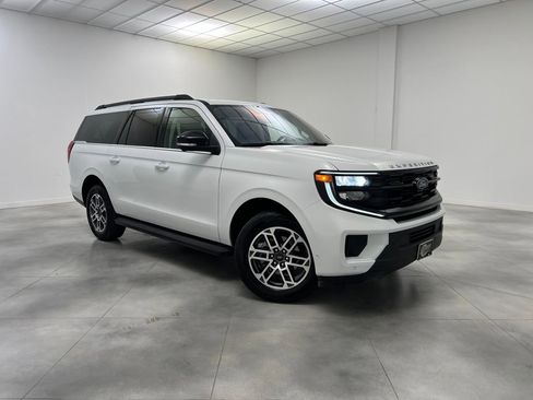 Used 2025 Ford Expedition Max Active image 1
