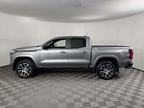 Used 2023 Chevrolet Colorado Z71 w/ Z71 Convenience Package 2 AWD/4WD image 11