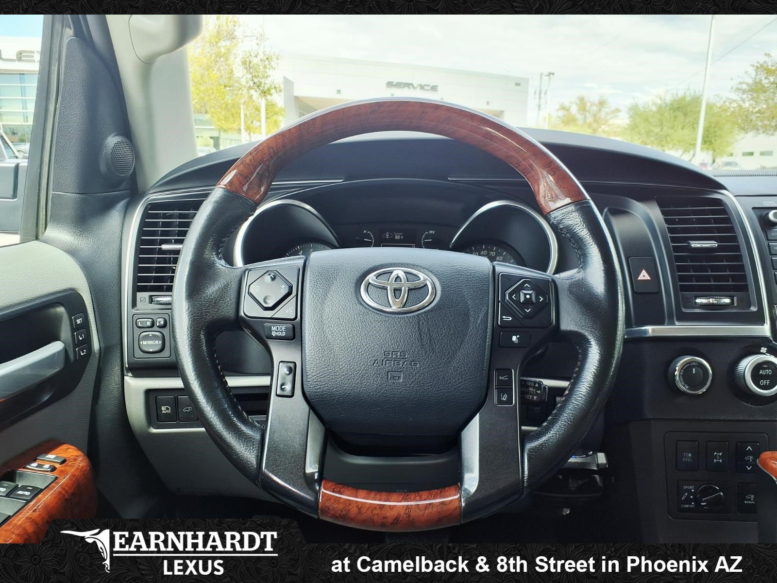 Used 2020 Toyota Sequoia Platinum w/ Four Season Floor Mat Package AWD/4WD image 24