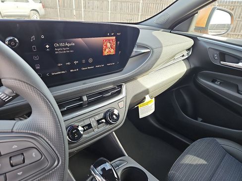 New 2026 Buick Envista Preferred image 19