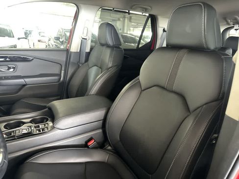 Used 2025 Honda Pilot EX-L image 13