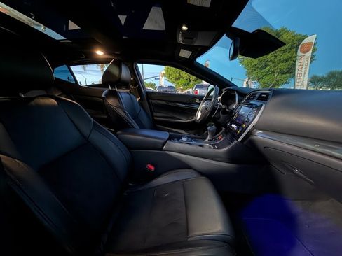 Used 2019 Nissan Maxima SR w/ Premium Package FWD image 43