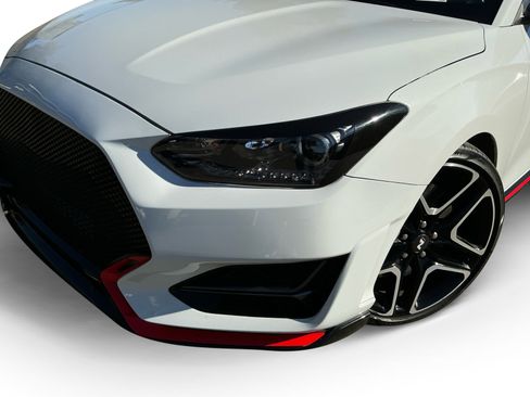 Used 2021 Hyundai Veloster N image 9