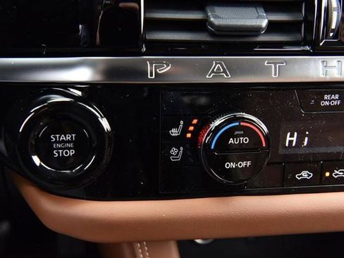 New 2026 Nissan Pathfinder Platinum image 20