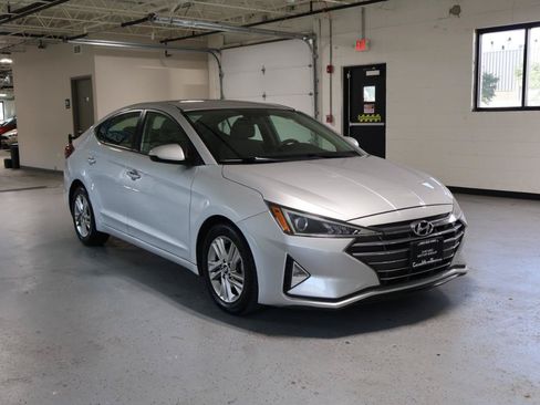 Used 2019 Hyundai Elantra SEL FWD image 11