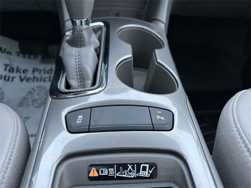 Used 2018 Chevrolet Cruze Premier image 44