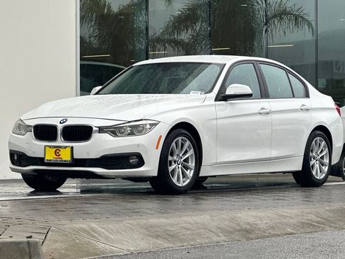 Used 2017 BMW 320i Sedan image 7