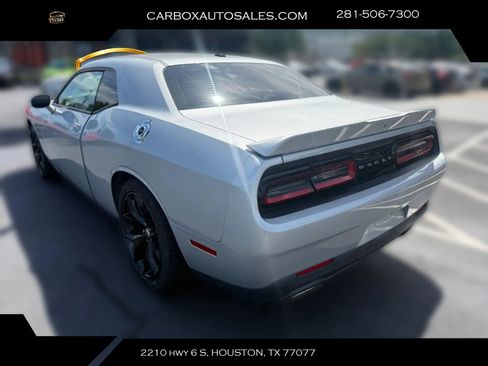 Used 2019 Dodge Challenger GT w/ Driver Convenience Group RWD image 3