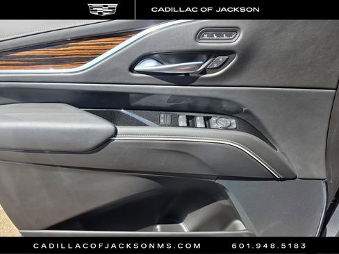 Used 2023 Cadillac Escalade Premium Luxury w/ Performance Package AWD/4WD image 21